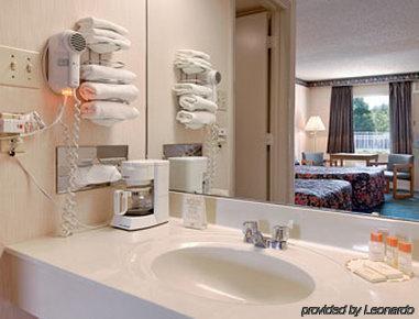 Americas Best Value Inn Marion Nc Habitación foto